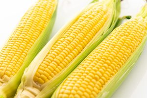 とうもろこしの栄養素｜むくみ予防や便秘解消にもオススメ